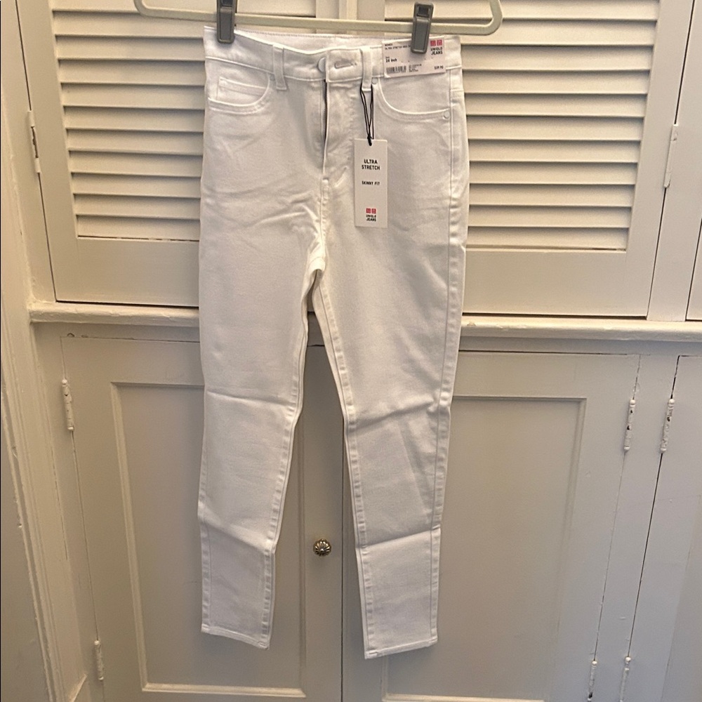Uniqlo Women's Bright White Skinny Jeans